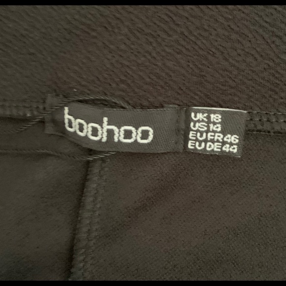 Boohoo black cropped pants (sz 14) - Picture 5 of 7